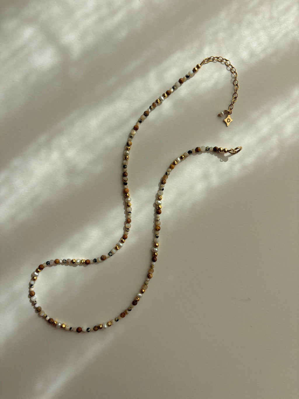 COLLIER ARAVIS
